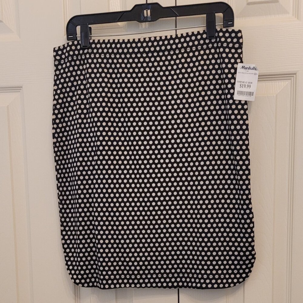 Max Studio Scalloped Sides Black and Beige Polka Dot Skirt Size M